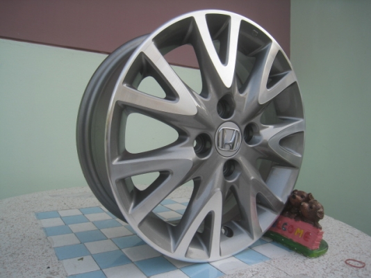 ขายล้อแม็ก Honda city 15"x5.5" สนใจติดต่อเล็กคลองสาม 081-3747940