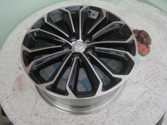 ขายล้อแม็กป้ายแดง altis 17" สนใจติดต่อเล็กคลองสามครับ 081-3747940 ขายล้อแม็กป้ายแดง altis 17" สนใจติดต่อเล็กคลองสามครับ 081-3747940
