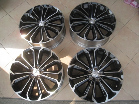 ขายล้อแม็กป้ายแดง altis 17" สนใจติดต่อเล็กคลองสามครับ 081-3747940 ขายล้อแม็กป้ายแดง altis 17" สนใจติดต่อเล็กคลองสามครับ 081-3747940