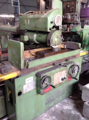 เครื่องเจียรแนวราบ