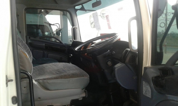 ขายHINO MEGA 220 URO2 ปี2550 6 ล้อ หัวลาก ยอดจัด 6 แสน