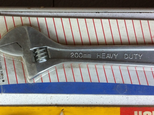 ประแจเลือย RELIABLE ขนาด 8 นิ้ว ปากเลื่อนได้กว้าง 27 มม. ของใหม่เก่าเก็บยังไม่เคยใช้งาน