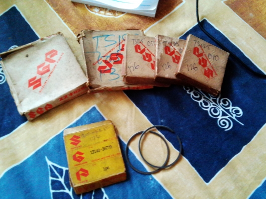 ขายเหมา แหวนลูกสูบ suzuki ts 100-125-185-250