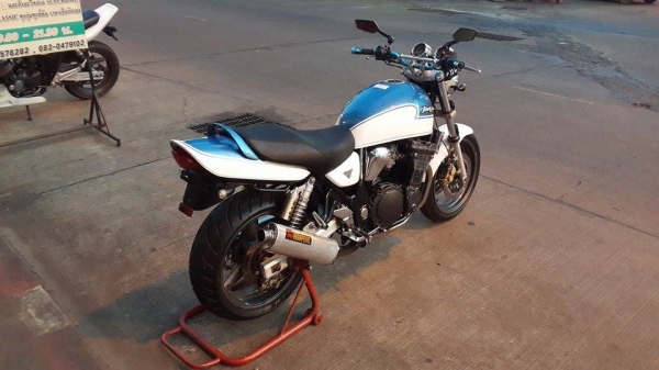 ขายคับ SUZUKI INAZUMA 400 ปี98 สีสวยมากๆ ท่อแต่ง ยางหน้าหลัง โซ่สเตอเต็ม แฮนด์บาร์ อินวอยส์ สรรพสามิตร สวยๆ คับ ราคา 59500 บาท ส่งได้ทั่วไทยคับ สนใจติดต่อ 081-0578282 ไอดีไลน์ POPBIGBIKESAKON คับ สนใจรถสวย ถูก ดี ต้อง POP BIGBIKE SAKONNAKHON คลิปคับ https