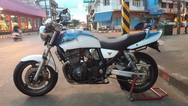 ขายคับ SUZUKI INAZUMA 400 ปี98 สีสวยมากๆ ท่อแต่ง ยางหน้าหลัง โซ่สเตอเต็ม แฮนด์บาร์ อินวอยส์ สรรพสามิตร สวยๆ คับ ราคา 59500 บาท ส่งได้ทั่วไทยคับ สนใจติดต่อ 081-0578282 ไอดีไลน์ POPBIGBIKESAKON คับ สนใจรถสวย ถูก ดี ต้อง POP BIGBIKE SAKONNAKHON คลิปคับ https