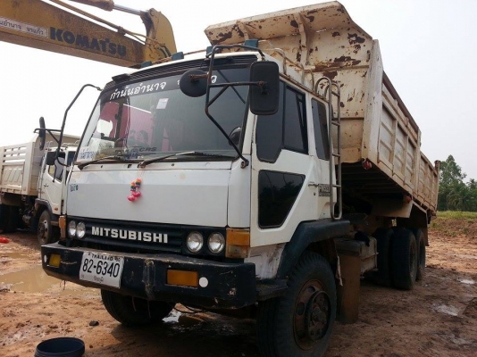 ขาย10ล้อ2เพลา ดั้มMITSUBISHI FN527M-A เครื่อง6D16 195แรง พ.เพาเวอร์ เครื่องดี คัชซีสวย ยางดี สภาพพร้อมใช้งาน เอกสารพร้อมโอน สนใจโทร 090-8588220คุณนะ 093-3258446คุณบิวตี้ ID:narong498 หรือ www.truck.in.th/498 หรือfb:ณรงค์ ซื้อขายรถมือสอง(เว็บไซต์ส่วนตัว)