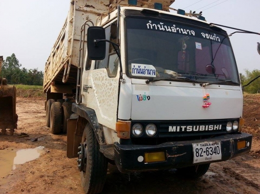 ขาย10ล้อ2เพลา ดั้มMITSUBISHI FN527M-A เครื่อง6D16 195แรง พ.เพาเวอร์ เครื่องดี คัชซีสวย ยางดี สภาพพร้อมใช้งาน เอกสารพร้อมโอน สนใจโทร 090-8588220คุณนะ 093-3258446คุณบิวตี้ ID:narong498 หรือ www.truck.in.th/498 หรือfb:ณรงค์ ซื้อขายรถมือสอง(เว็บไซต์ส่วนตัว)