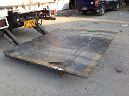 ขาย 6 ล้อตู้ นิสสัน สภาพพร้อมใช้