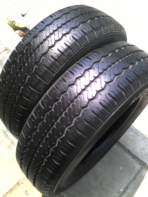 215/70R16 HANKOOK RADIAL RA08 ปี2012 มี 2 เส้น สวยดอกยางหนา ไม่มีปะ TEL.081-427-3941 215/70R16 HANKOOK RADIAL RA08 ปี2012 มี 2 เส้น สวยดอกยางหนา ไม่มีปะ TEL.081-427-3941