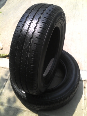 215/70R16 HANKOOK RADIAL RA08 ปี2012 มี 2 เส้น สวยดอกยางหนา ไม่มีปะ TEL.081-427-3941 215/70R16 HANKOOK RADIAL RA08 ปี2012 มี 2 เส้น สวยดอกยางหนา ไม่มีปะ TEL.081-427-3941