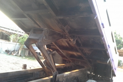 'ลดราคาด่วนๆเหลือ 510000 บาท มือไวใจถึงขายเลย 'ดั้มFC ซุปเปอร์เสี่ย120เเรง ห้างเเท้ ปี 37  พร้อมทำงานทุกระบบ แอร์เย็น ระบบไฟครบ ใช้งานได้เลย 100\% เจ้าของขายเอง ต่อรองได้