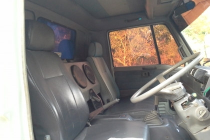 'ลดราคาด่วนๆเหลือ 510000 บาท มือไวใจถึงขายเลย 'ดั้มFC ซุปเปอร์เสี่ย120เเรง ห้างเเท้ ปี 37  พร้อมทำงานทุกระบบ แอร์เย็น ระบบไฟครบ ใช้งานได้เลย 100\% เจ้าของขายเอง ต่อรองได้