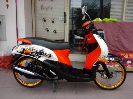 Yamaha Fino เครื่องเดิมสนิท ลงล้ออย่างเดียว พร้อมใช้งาน สี ดำ-ส้ม-ขาว