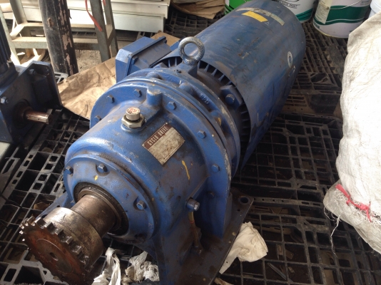 ขายมอเตอร์เกียร์ Sumitomo Cycro drive ขนาด 20HP. 380V มีเบรคในตัว อัตราทด 1:71 สภาพสวย วิ่งนิ่ม พร้อมใช้งาน
