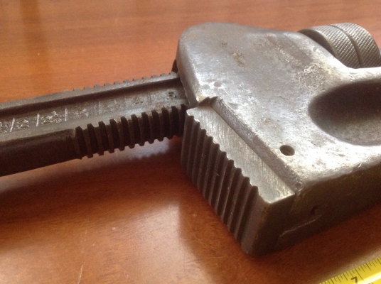 ขายประแจจับท่อ Vintage Record Reader England 36"