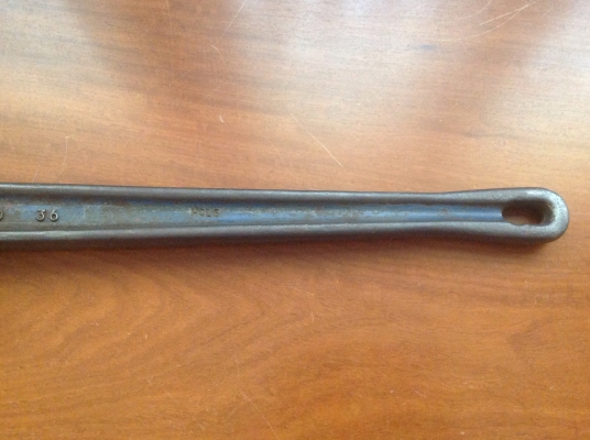 ขายประแจจับท่อ Vintage Record Reader England 36"