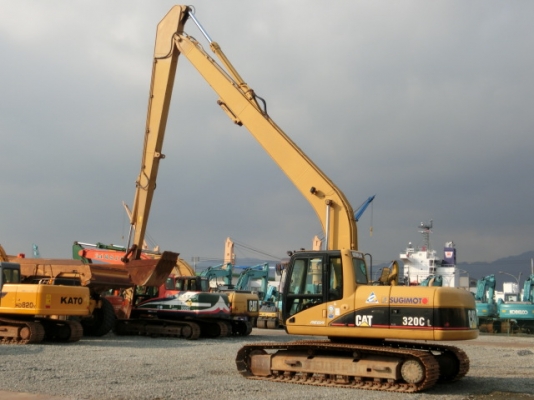 รถขุดเก่าญี่ปุ่น CAT 320CL บูมยาว 15 เมตร มาถึงไทยแล้วครับ