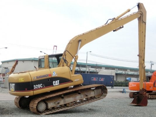 รถขุดเก่าญี่ปุ่น CAT 320CL บูมยาว 15 เมตร มาถึงไทยแล้วครับ