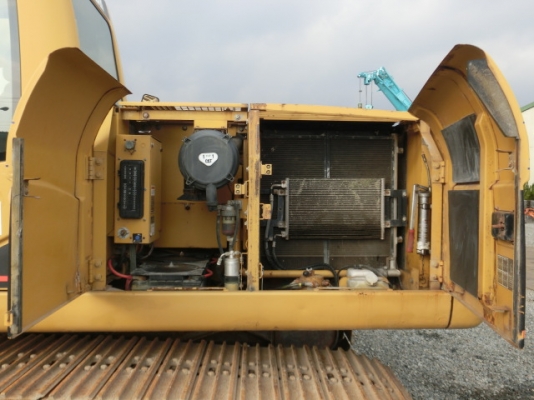 รถขุดเก่าญี่ปุ่น CAT 320CL บูมยาว 15 เมตร มาถึงไทยแล้วครับ