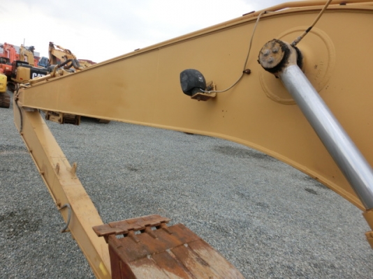 รถขุดเก่าญี่ปุ่น CAT 320CL บูมยาว 15 เมตร มาถึงไทยแล้วครับ