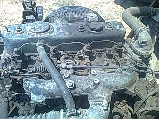 ขายด่วน ISUZU KS12 - 115 HP 4BD1 หกล้อหัวกับคัชซี ช่วงล่างใหญ่ติด F หน้าหลังครบ เครื่องแรงดีไม่มีเยิ้ม ภายในเก๋งคอนโซลครบ พวงมาลัยธรรมดา เกียร์สั้น ช่วงล่างคัชซีไม่มีบวม ยาง 8.25 ขอบ 15 ยางสภาพดี 60\% เอกสารเล่มทะเบียนชุดโอนครบ ราคาต่อรองได้ครับ