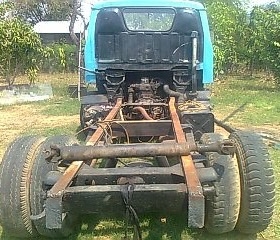 ขายด่วน ISUZU KS12 - 115 HP 4BD1 หกล้อหัวกับคัชซี ช่วงล่างใหญ่ติด F หน้าหลังครบ เครื่องแรงดีไม่มีเยิ้ม ภายในเก๋งคอนโซลครบ พวงมาลัยธรรมดา เกียร์สั้น ช่วงล่างคัชซีไม่มีบวม ยาง 8.25 ขอบ 15 ยางสภาพดี 60\% เอกสารเล่มทะเบียนชุดโอนครบ ราคาต่อรองได้ครับ