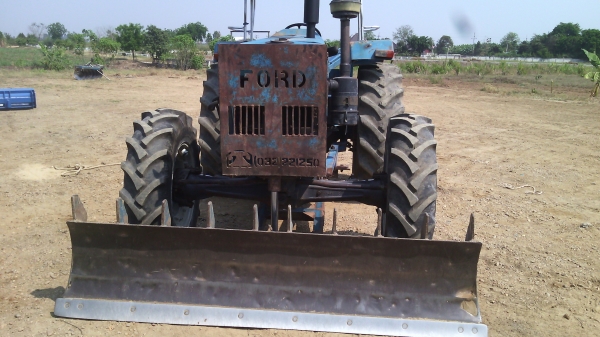 รถไถ FORD รุ่น 6640 2 เพลาคาน NEWHOLLANDเอกสารสัญญาซื้อขายสนใจ0810076640