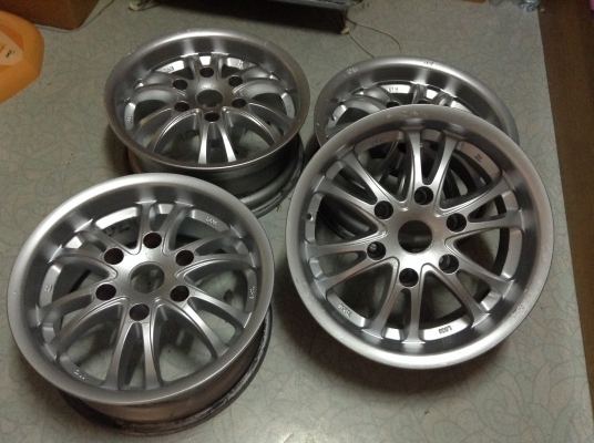 แม็กขอบ 16 นิ้ว 6 รูกะบะ กว้าง 7 นิ้วออฟ 15 ทั้งชุด 4 วง