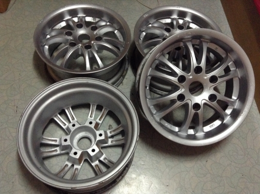 แม็กขอบ 16 นิ้ว 6 รูกะบะ กว้าง 7 นิ้วออฟ 15 ทั้งชุด 4 วง