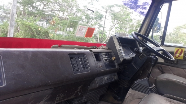 ขายหกล้อ FSR เครื่อง 6BD1 ยาว 5.5 ม. ช่วงล้อ 4 ม. รถห้าง