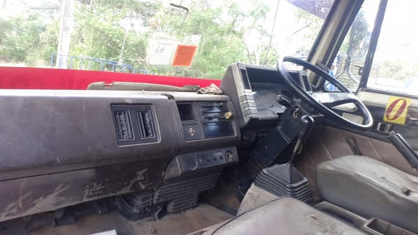 ขายหกล้อ FSR เครื่อง 6BD1 ยาว 5.5 ม. ช่วงล้อ 4 ม. รถห้าง