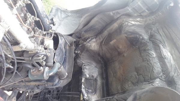 ขายหกล้อ FSR เครื่อง 6BD1 ยาว 5.5 ม. ช่วงล้อ 4 ม. รถห้าง