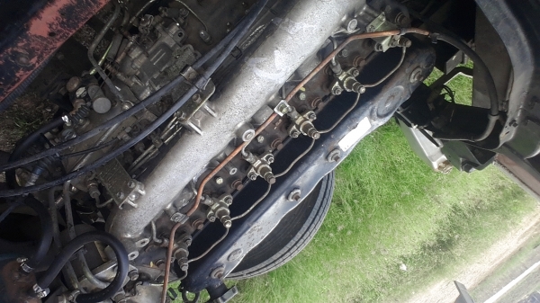 ขายหกล้อ FSR เครื่อง 6BD1 ยาว 5.5 ม. ช่วงล้อ 4 ม. รถห้าง