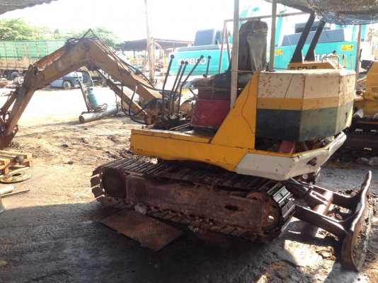 ขายรถแมคโครPC20-3 สนใจติดต่อ บอย085-156-2314 ขายรถแมคโครPC20-3 สนใจติดต่อ บอย085-156-2314