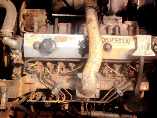 **890,000 บ.ต่อรอง///แบคโฮ PC200-5** ขายแบคโฮ ยอดนิยม KOMATSU PC200-5 S.No.49358 เครื่องเดิม ปั้มเดิม ไฟฟ้าครบ เครื่องดี แน่นดี ปั้มดีแรง เครื่องปั้มแห้ง ไม่มีเยิ้ม ทำงานดี เร็วดีครับ บูมอาร์มดี บุ้งกี๋หนา เอวดี แน่น ไม่แตกไม่ร้าว ช่วงล่าง 70-80\% โซ่ดี หน