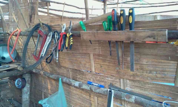 ขายเครื่องเจาะสำรวจแร่ หิน coring ใช้หัวเจาะเพชรยี่ห้อ Longyear