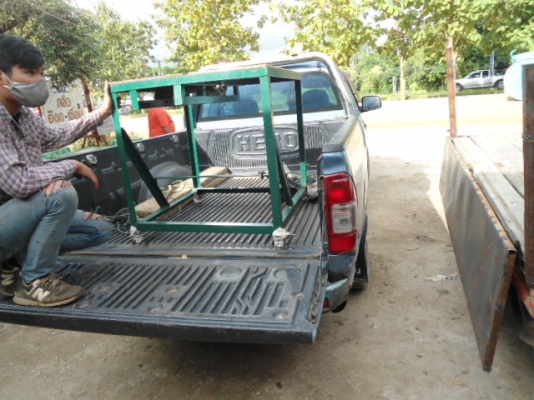 ตัวนี้เตรียมส่ง ให้ ช่างไม้ จังหวัดสุพรรณบุรี