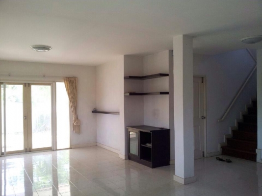 ขายบ้านเดี่ยวหลังมุม 78 ตร.ว. หมู่บ้านโรยัลปาร์ควิลล์ ราคาต่ำกว่าประเมิน