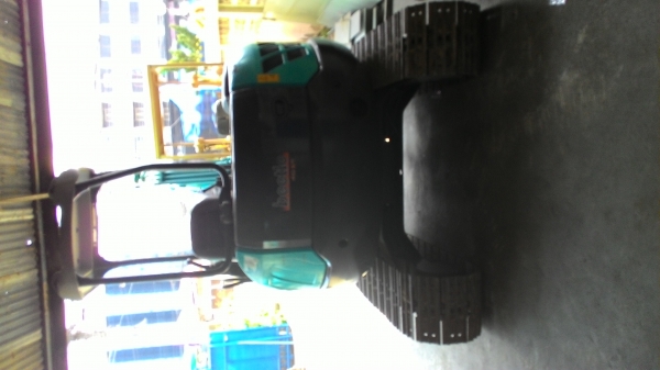 ขายด่วน รถขุด KOBELCO SK40SR-8   ปั๊มนิ้ว  ชั่วโมงการทำงานน้อย   สวยมากๆๆๆ  สนใจโทร  081-3848169 คมศักดิ์  เผ่าพงศ์ษา