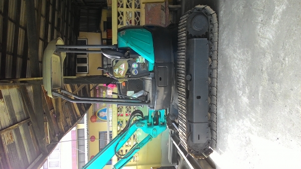 ขายด่วน รถขุด KOBELCO SK40SR-8   ปั๊มนิ้ว  ชั่วโมงการทำงานน้อย   สวยมากๆๆๆ  สนใจโทร  081-3848169 คมศักดิ์  เผ่าพงศ์ษา