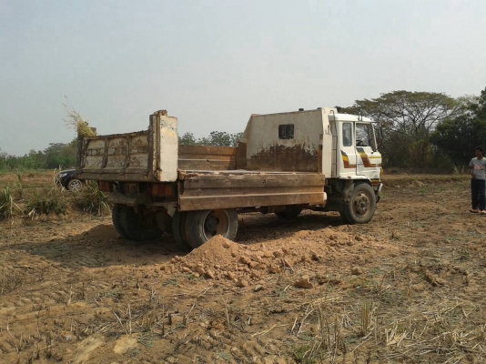 ขาย 6 ล้อดั้ม HINO FD เครื่อง HO6C Turbo 210 แรงม้า คัสซีสวย เบรคทิฟฟี่ พาวเวอร์ ทะเบียนพร้อมโอน ราคาคุยกันได้ครับ