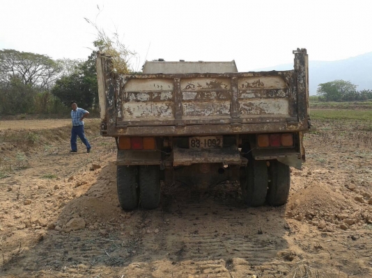 ขาย 6 ล้อดั้ม HINO FD เครื่อง HO6C Turbo 210 แรงม้า คัสซีสวย เบรคทิฟฟี่ พาวเวอร์ ทะเบียนพร้อมโอน ราคาคุยกันได้ครับ