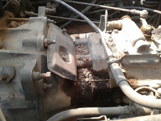 ขาย 6 ล้อดั้ม HINO FD เครื่อง HO6C Turbo 210 แรงม้า คัสซีสวย เบรคทิฟฟี่ พาวเวอร์ ทะเบียนพร้อมโอน ราคาคุยกันได้ครับ