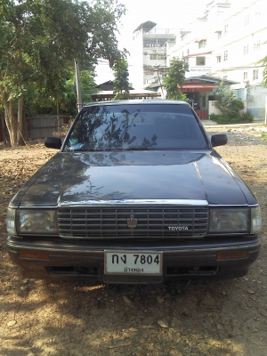 โตโยต้า คราวน์