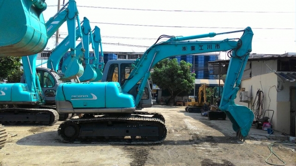 ขายด่วน รถขุด KOBELCO SK200-2 เก่า นอก มาร์คไฟว์ สภาพสวยมากๆๆ โทร 089-3818694 ดวงนภา ขายด่วน รถขุด KOBELCO SK200-2 เก่า นอก มาร์คไฟว์ สภาพสวยมากๆๆ โทร 089-3818694 ดวงนภา