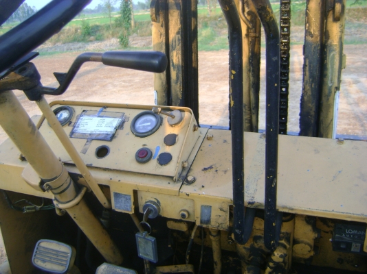 ฟอร์คลีฟต์   2 ตัน  สูง  4 เมตร   สภาพดี  ราคา  155,000  บาท