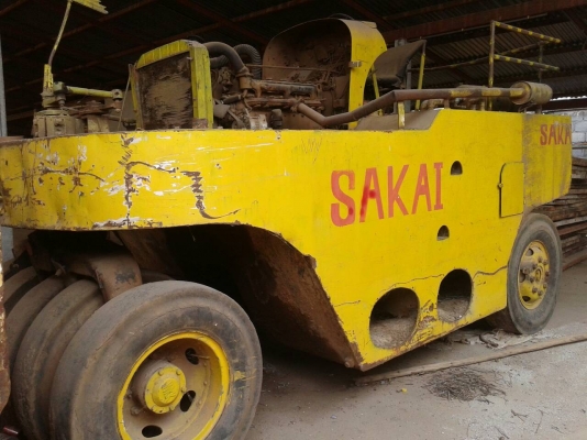 ขายรถบด SAKAI 9 ล้อยาง เอกสารเล่มทะเบียน กับ WATANABE 11 ล้อ ไม่มีเอกสาร ราคา 350000