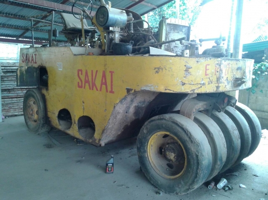 ขายรถบด SAKAI 9 ล้อยาง เอกสารเล่มทะเบียน กับ WATANABE 11 ล้อ ไม่มีเอกสาร ราคา 350000