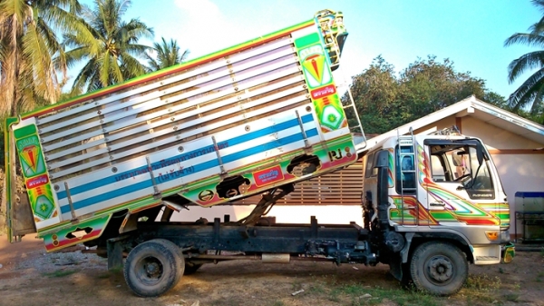 **อยากขาย**HINO เครื่อง 195 HO7D