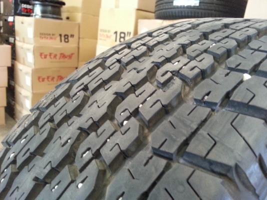 ยาง 255 65 17 บริสโตน 840 ใหม่มาก90เปอร์เซ็น